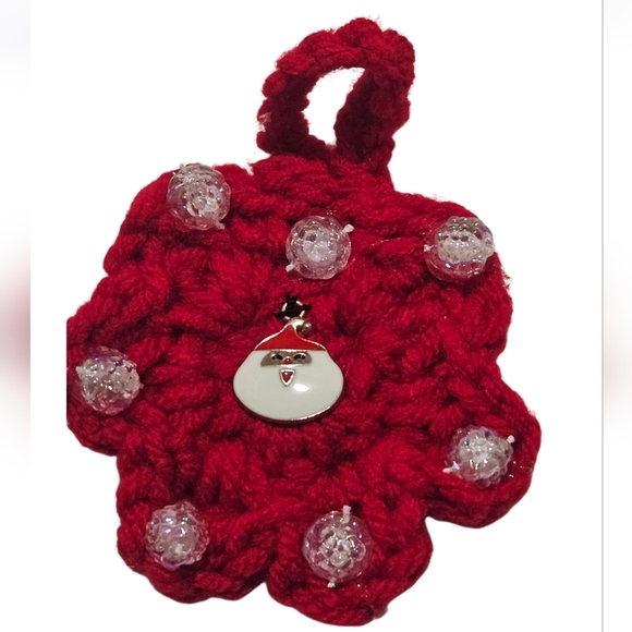 Hand Crafted Upcycled Chritsmas Ornaments Hand Crochet red beaded floral pattern - Picture 7 of 17